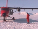 TWINOTTER82.jpg